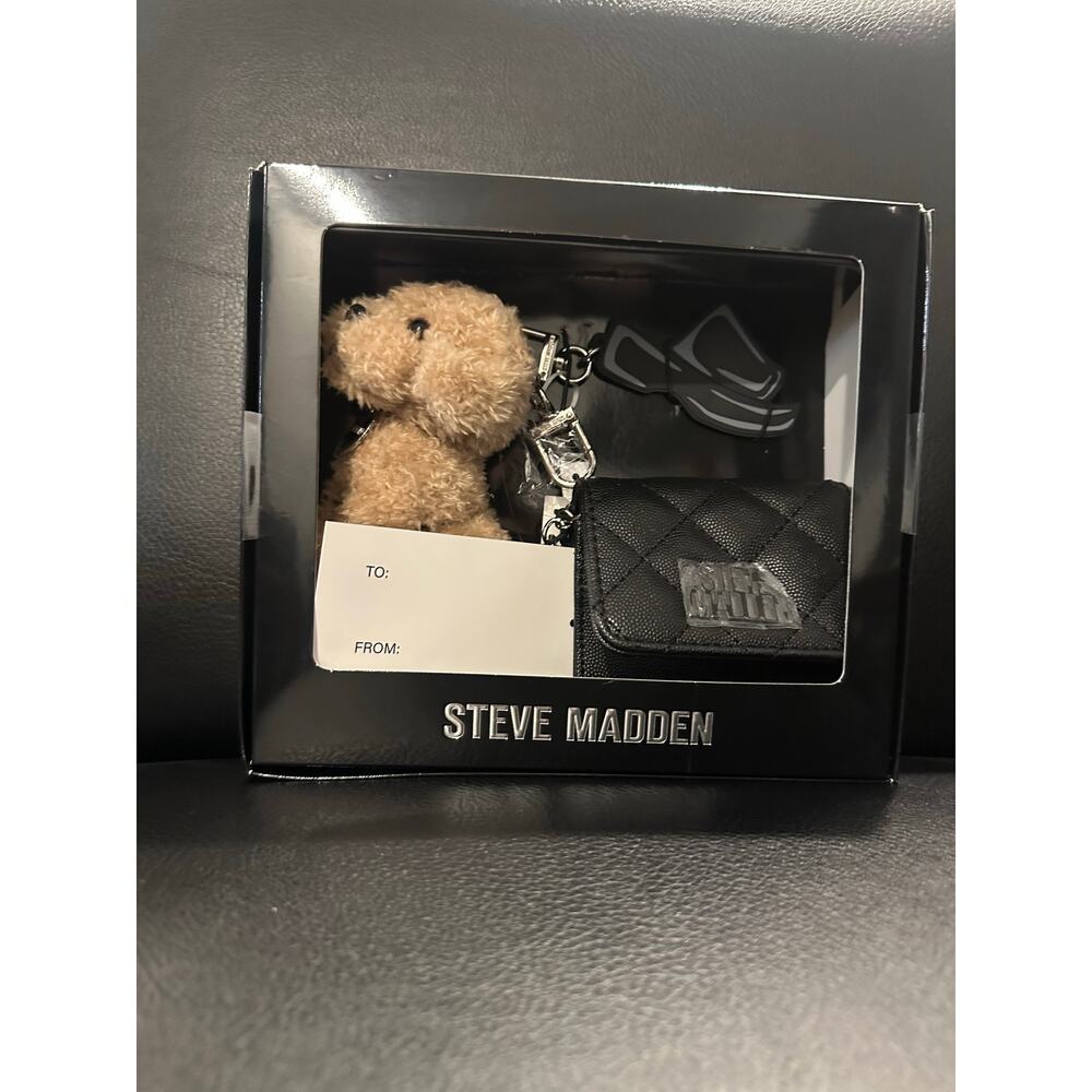 Steve Madden Black Quilted Crossbody Keychain Wallet w/Bear Plush Gift Set